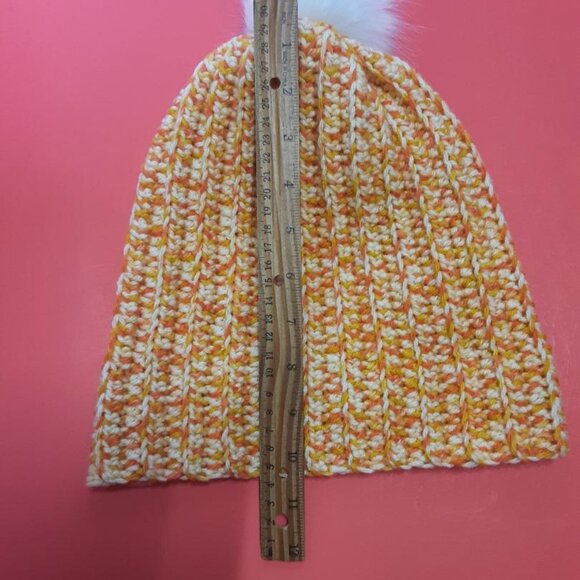 Handmade Crochet Winter Pom-Pom Beanie New - Picture 7 of 8